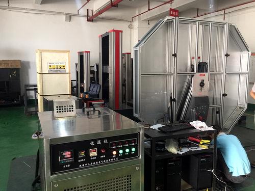 為某管業公司提供的全自動低溫沖擊試驗機