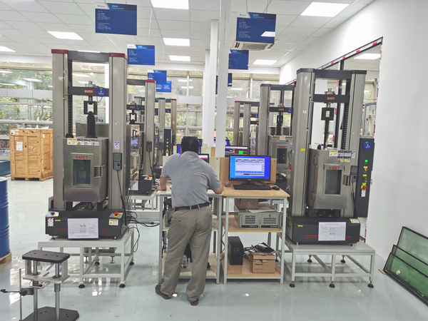 圖片新聞：回訪威巴克減震器力學測試實驗室